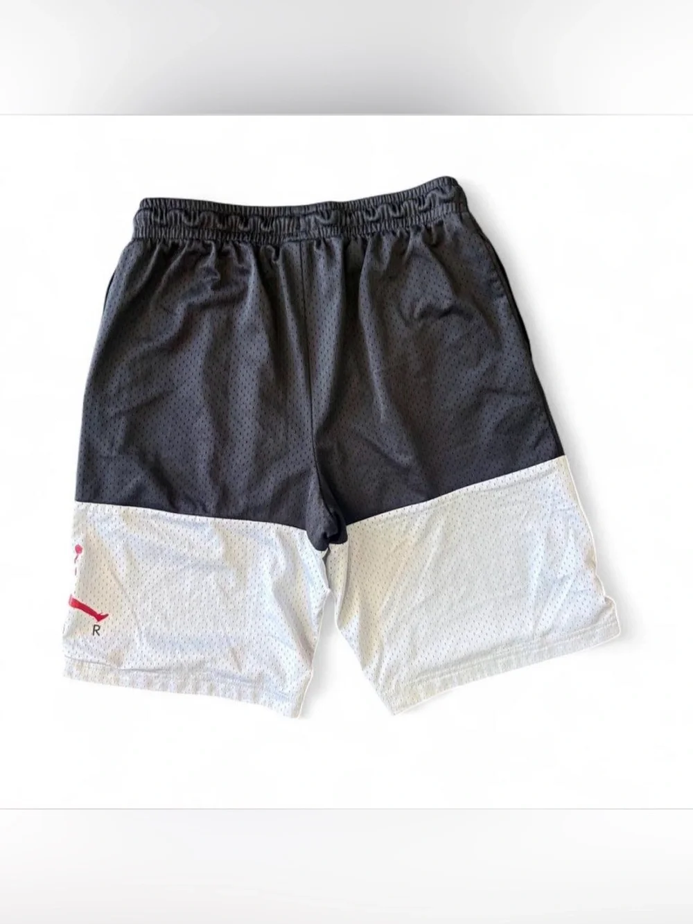 🩷$3 BUNDLED- Jordan Kids Two-Tone Mesh Shorts - Black, White & Red Jumpman